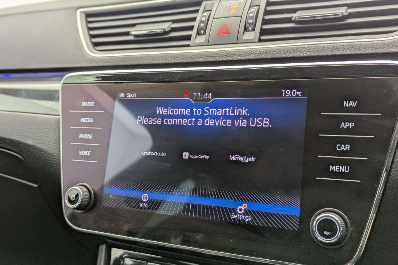2019 SKODA SUPERB 2019 SKODA SUPERB