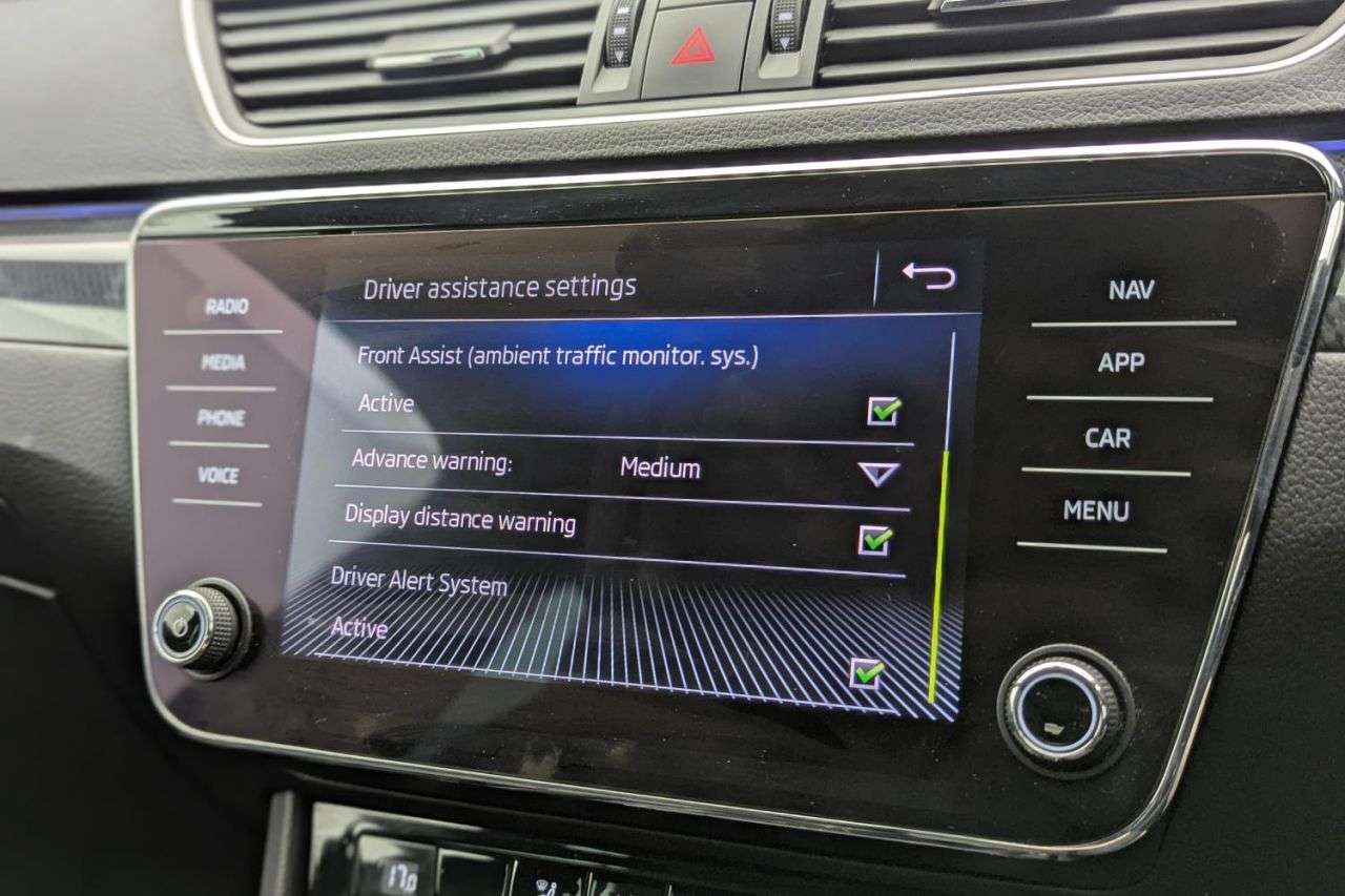 2019 SKODA SUPERB 2019 SKODA SUPERB