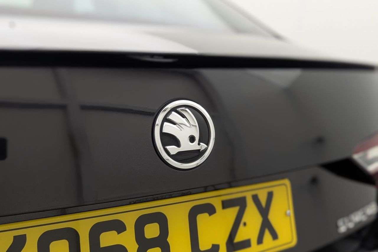 2019 SKODA SUPERB 2019 SKODA SUPERB