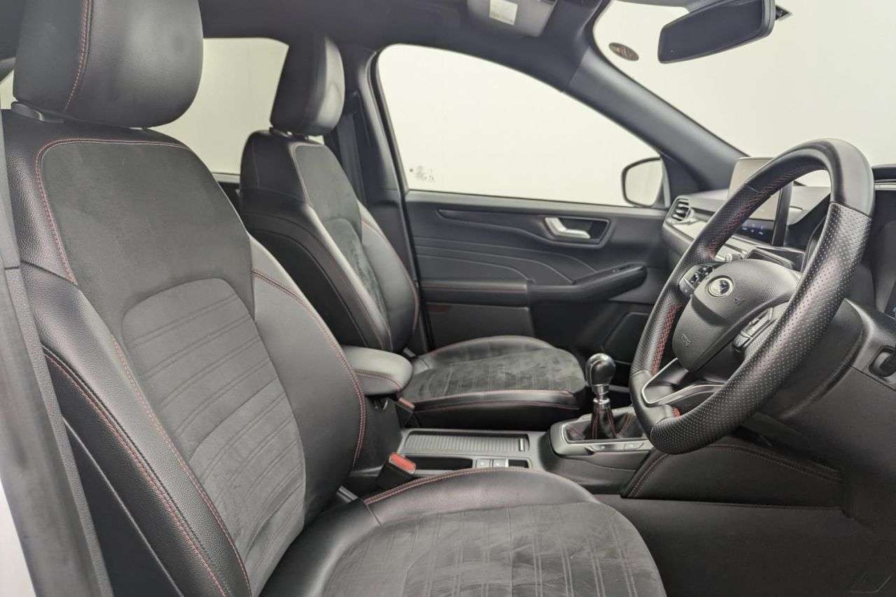 A 2023 FORD KUGA 1.5T EcoBoost ST-Line Edition SUV 5dr Petrol Manual Euro 6 (s/s) (150 ps) A A 2023 FORD KUGA 1.5T EcoBoost ST-Line Edition SUV 5dr Petrol Manual Euro 6 (s/s) (150 ps) A