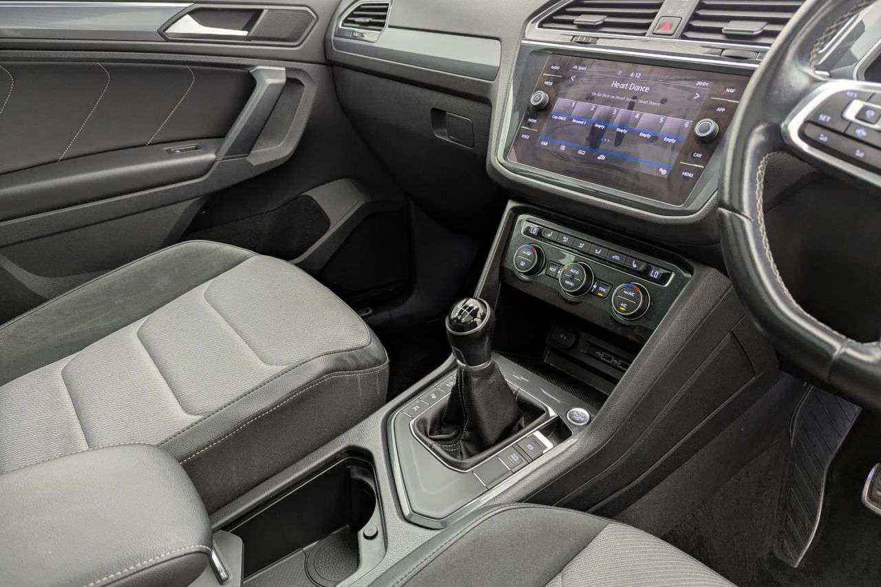 2019 VOLKSWAGEN TIGUAN 2019 VOLKSWAGEN TIGUAN