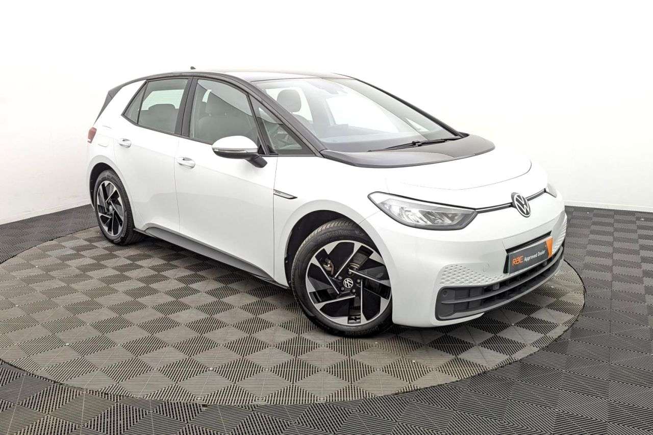 A 2022 VOLKSWAGEN ID.3 Pro Performance 58kWh Life Hatchback 5dr Electric Auto (204 ps) Award Winni A 2022 VOLKSWAGEN ID.3 Pro Performance 58kWh Life Hatchback 5dr Electric Auto (204 ps) Award Winni