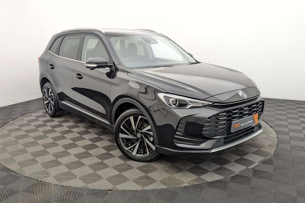 A 2024 MG MG ZS 1.5 Hybrid+ Trophy SUV 5dr Petrol Hybrid Auto Euro 6 (s/s) (196 ps) Award W A 2024 MG MG ZS 1.5 Hybrid+ Trophy SUV 5dr Petrol Hybrid Auto Euro 6 (s/s) (196 ps) Award W