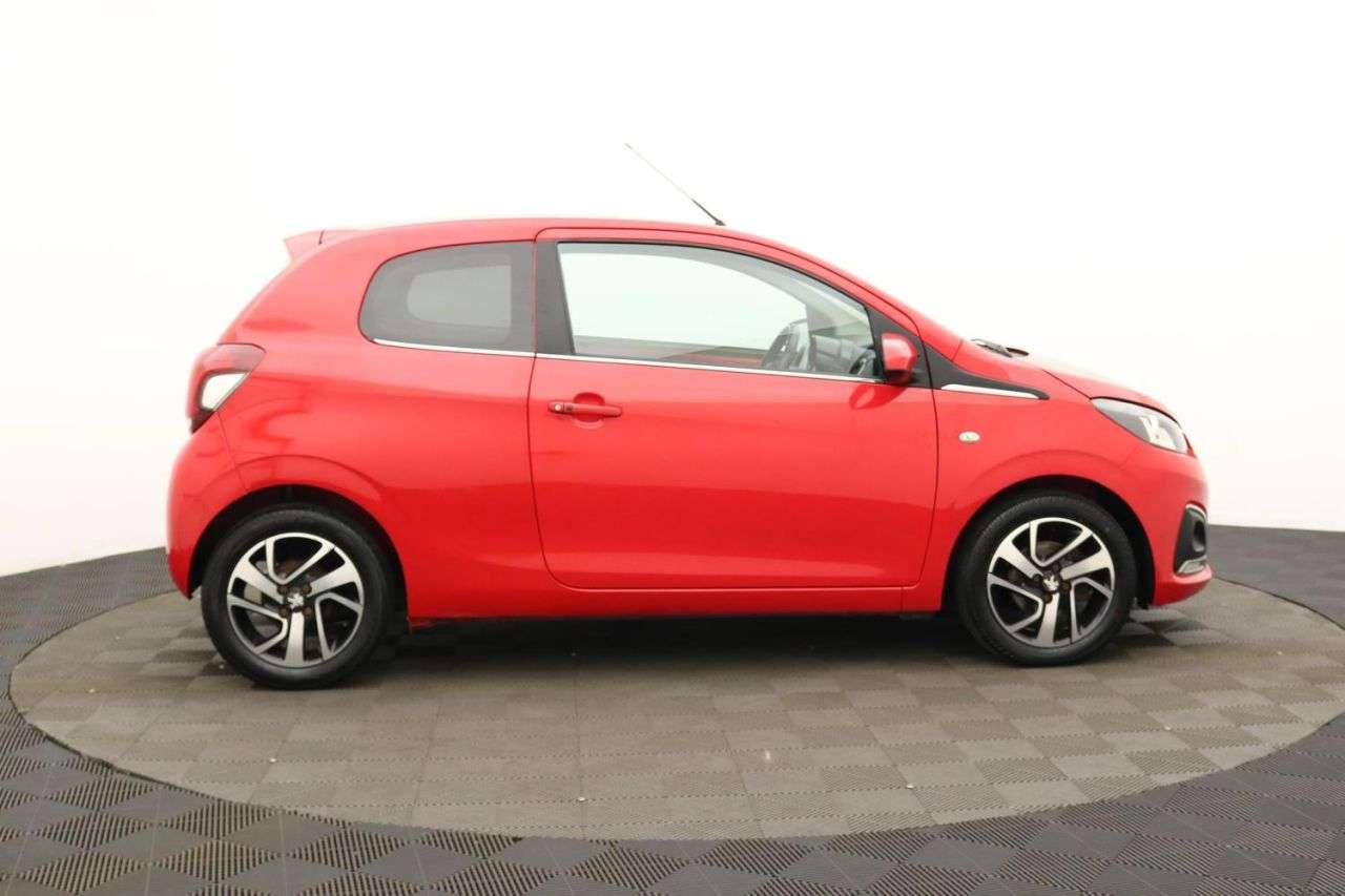 A 2015 PEUGEOT 108 1.2 VTi PureTech Allure Hatchback 3dr Petrol Manual Euro 5 (82 ps) Award Wi A 2015 PEUGEOT 108 1.2 VTi PureTech Allure Hatchback 3dr Petrol Manual Euro 5 (82 ps) Award Wi