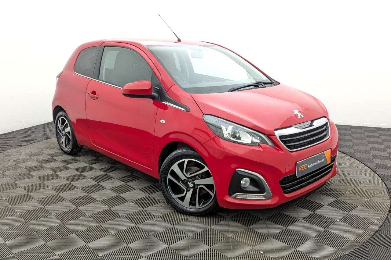 A 2015 PEUGEOT 108 1.2 VTi PureTech Allure Hatchback 3dr Petrol Manual Euro 5 (82 ps) Award Wi A 2015 PEUGEOT 108 1.2 VTi PureTech Allure Hatchback 3dr Petrol Manual Euro 5 (82 ps) Award Wi