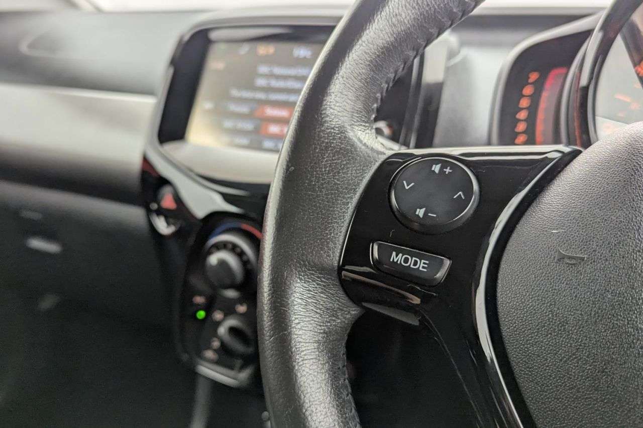 2015 PEUGEOT 108 2015 PEUGEOT 108
