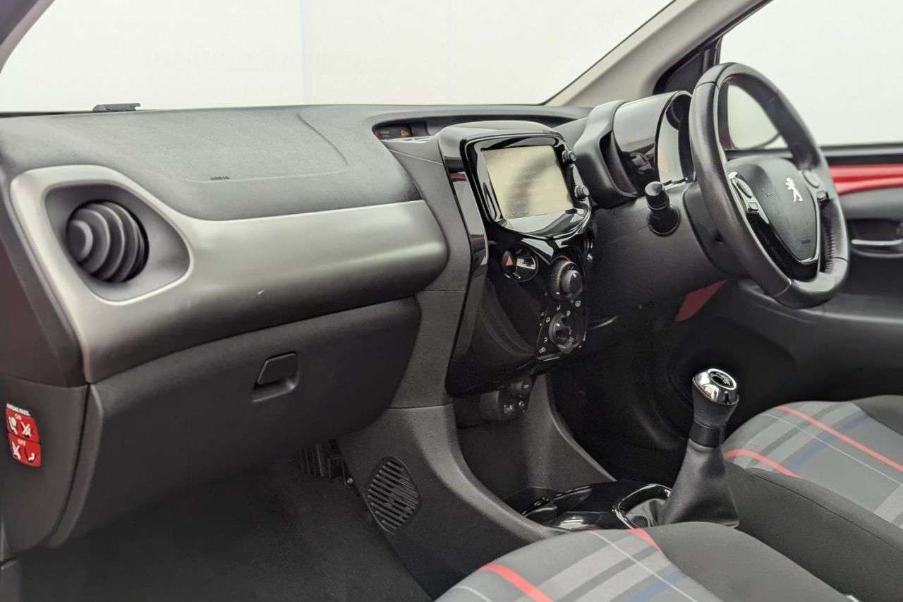 2015 PEUGEOT 108 2015 PEUGEOT 108
