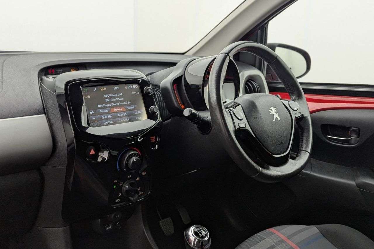 2015 PEUGEOT 108 2015 PEUGEOT 108