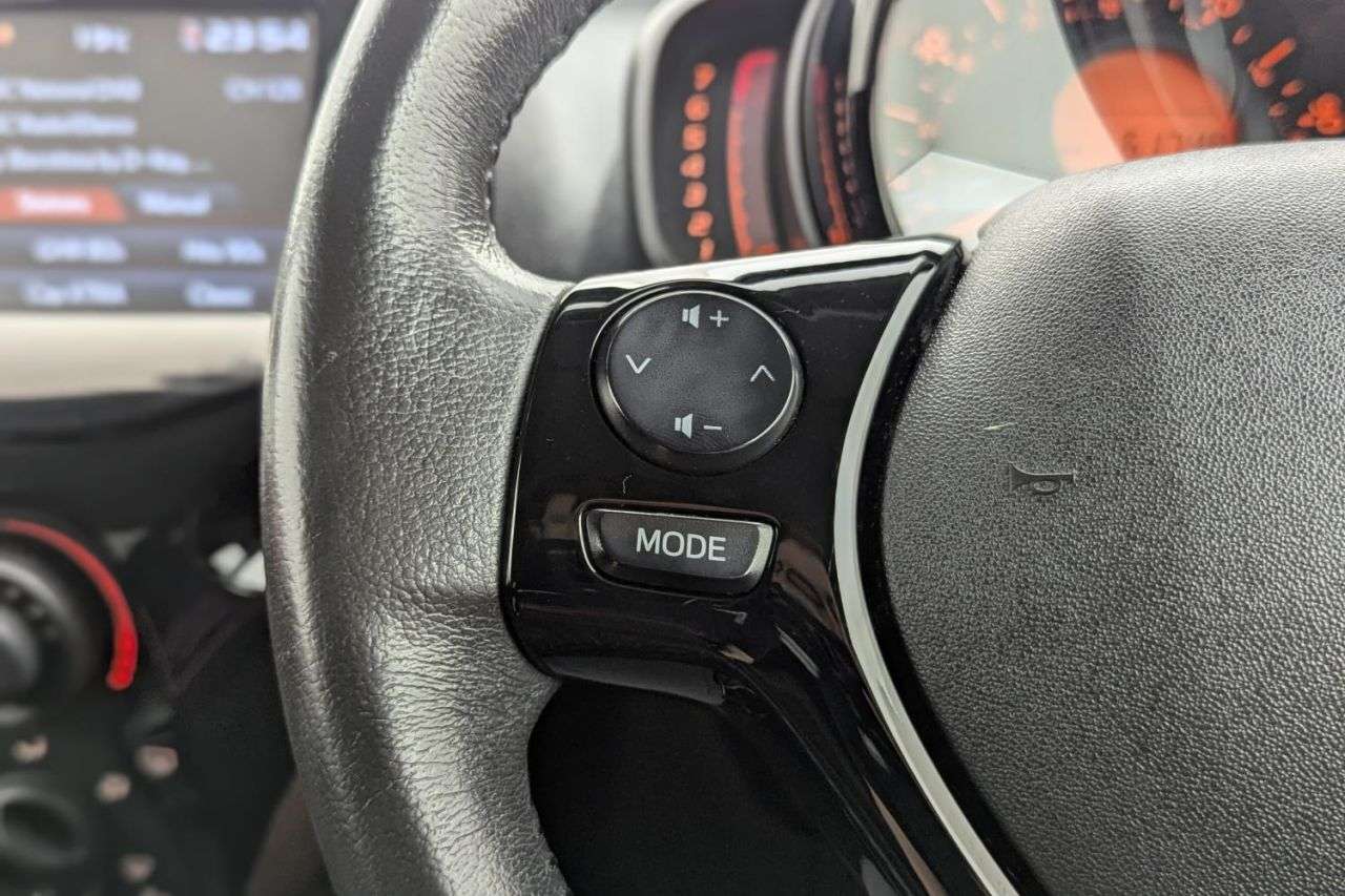 2015 PEUGEOT 108 2015 PEUGEOT 108
