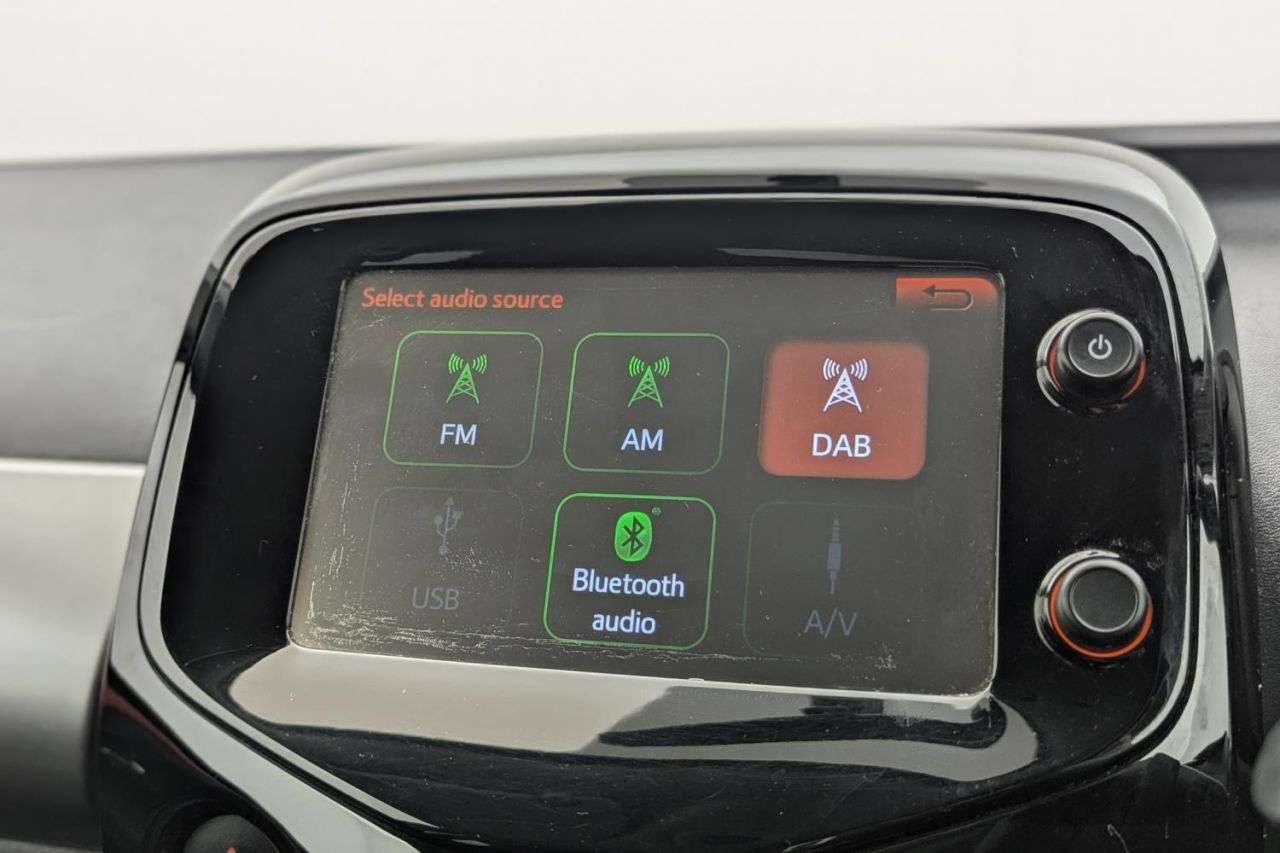 2015 PEUGEOT 108 2015 PEUGEOT 108