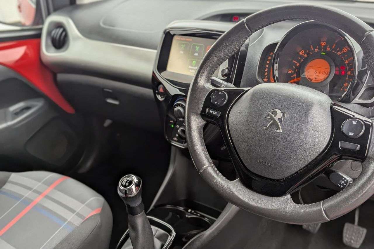 2015 PEUGEOT 108 2015 PEUGEOT 108