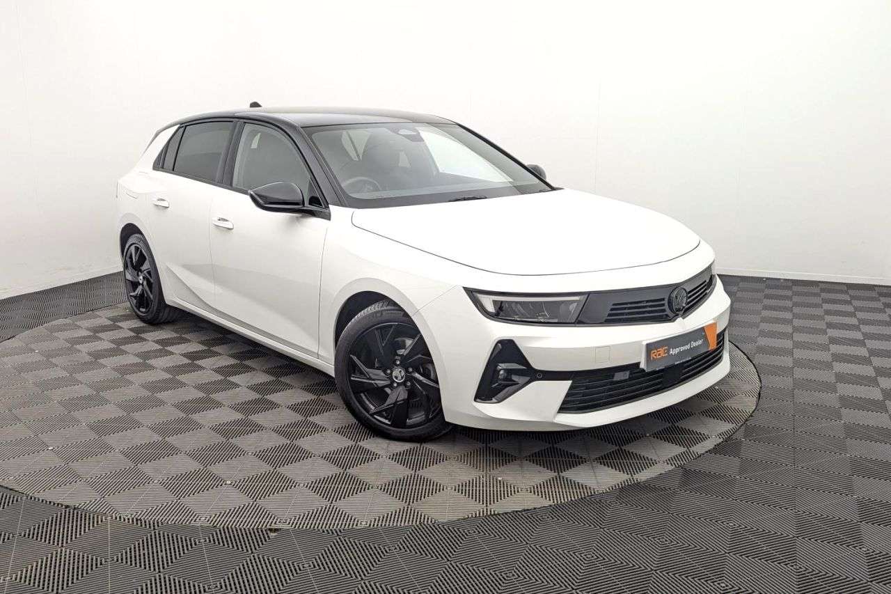 A 2022 VAUXHALL ASTRA 1.2 Turbo GS Line Hatchback 5dr Petrol Manual Euro 6 (s/s) (130 ps) Award W A 2022 VAUXHALL ASTRA 1.2 Turbo GS Line Hatchback 5dr Petrol Manual Euro 6 (s/s) (130 ps) Award W