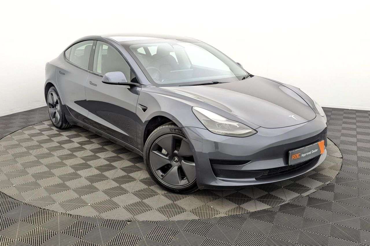 A 2020 TESLA MODEL 3 Standard Range Plus Saloon 4dr Electric Auto RWD (241 bhp) Award Winning 5 A 2020 TESLA MODEL 3 Standard Range Plus Saloon 4dr Electric Auto RWD (241 bhp) Award Winning 5
