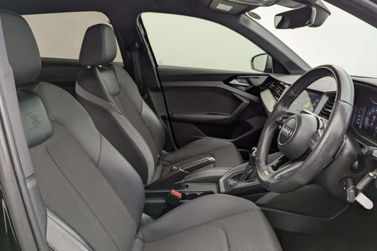 A 2019 AUDI A1 2.0 TFSI 40 S line Competition Sportback 5dr Petrol S Tronic Euro 6 (s/s) ( A 2019 AUDI A1 2.0 TFSI 40 S line Competition Sportback 5dr Petrol S Tronic Euro 6 (s/s) (