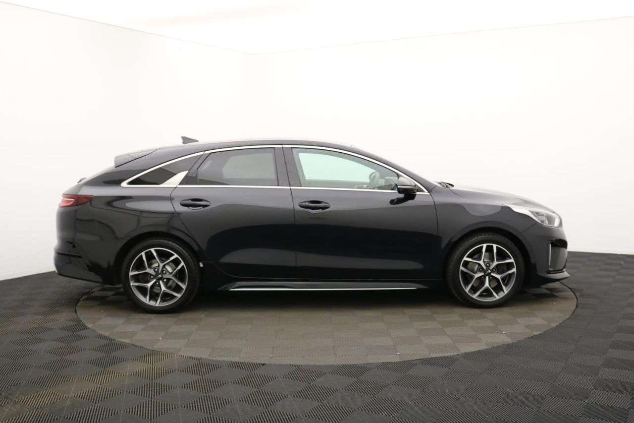 A 2019 KIA PROCEED 1.6 CRDi GT-Line Shooting Brake 5dr Diesel Manual Euro 6 (s/s) (134 bhp) Aw A 2019 KIA PROCEED 1.6 CRDi GT-Line Shooting Brake 5dr Diesel Manual Euro 6 (s/s) (134 bhp) Aw