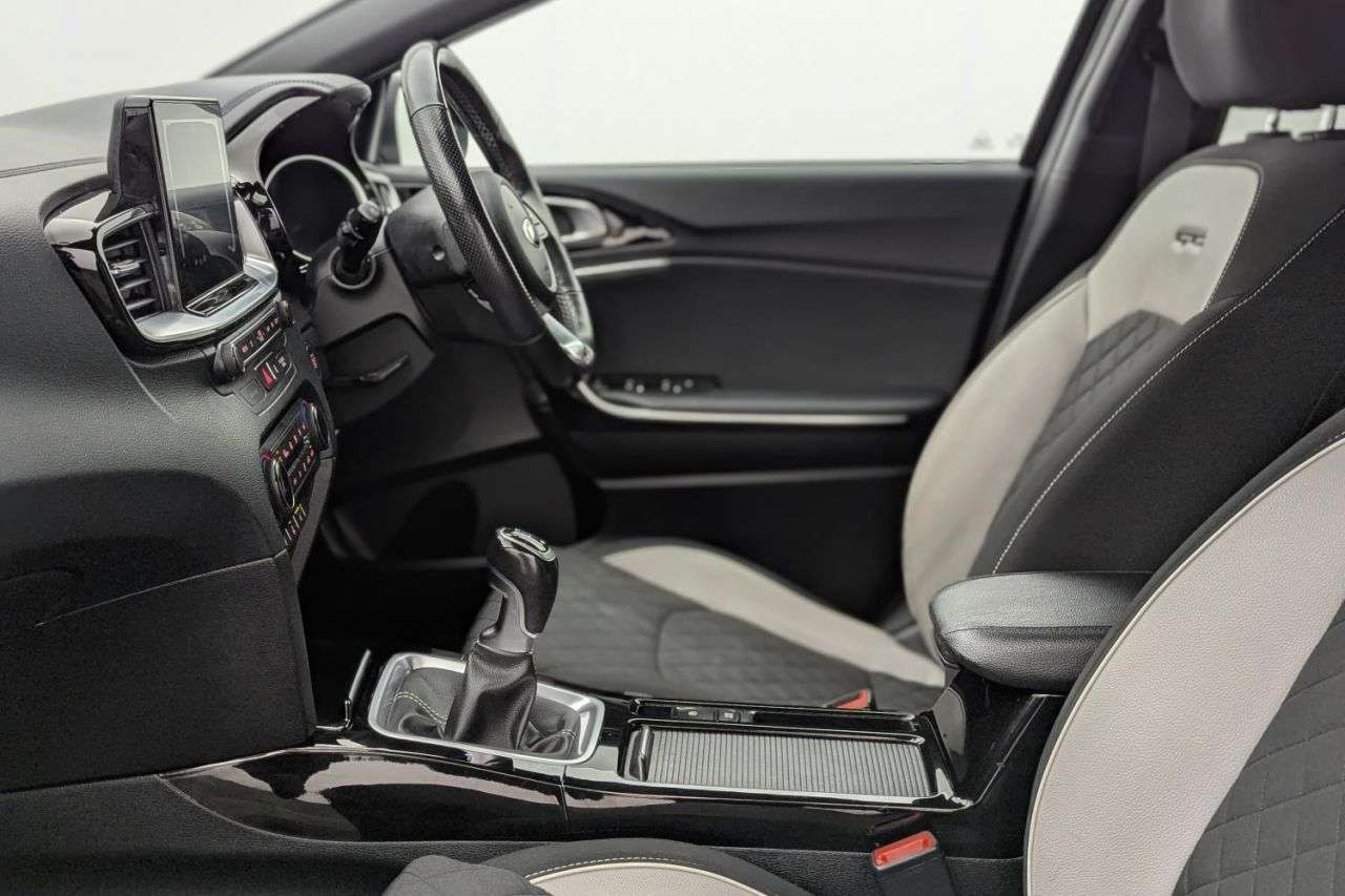 2019 KIA PROCEED 2019 KIA PROCEED