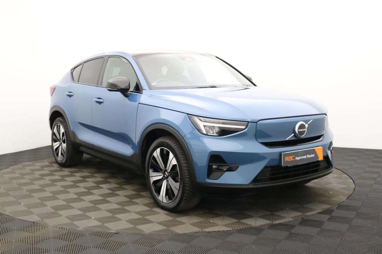 2023 VOLVO C40 2023 VOLVO C40