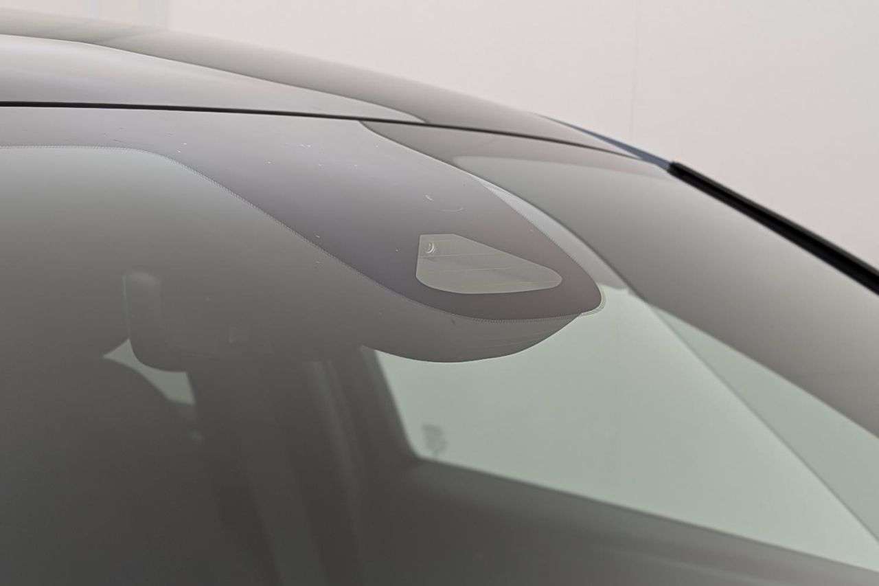 2023 VOLVO C40 2023 VOLVO C40