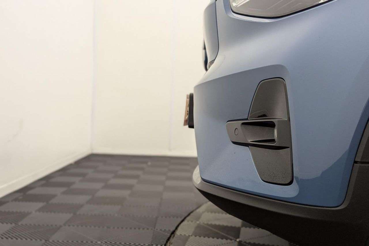 2023 VOLVO C40 2023 VOLVO C40