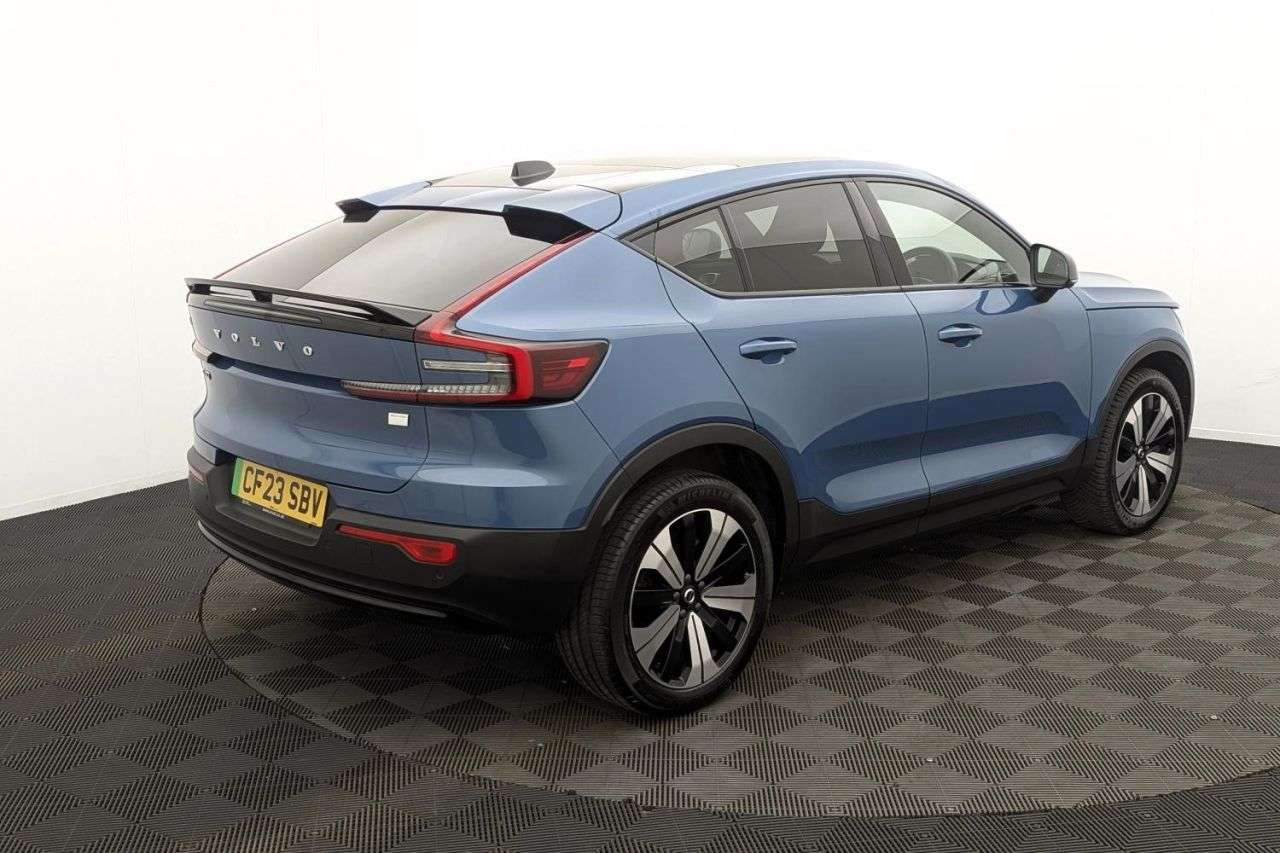 2023 VOLVO C40 2023 VOLVO C40