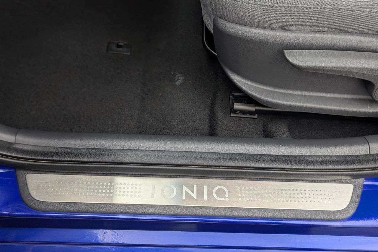 2021 HYUNDAI IONIQ 2021 HYUNDAI IONIQ