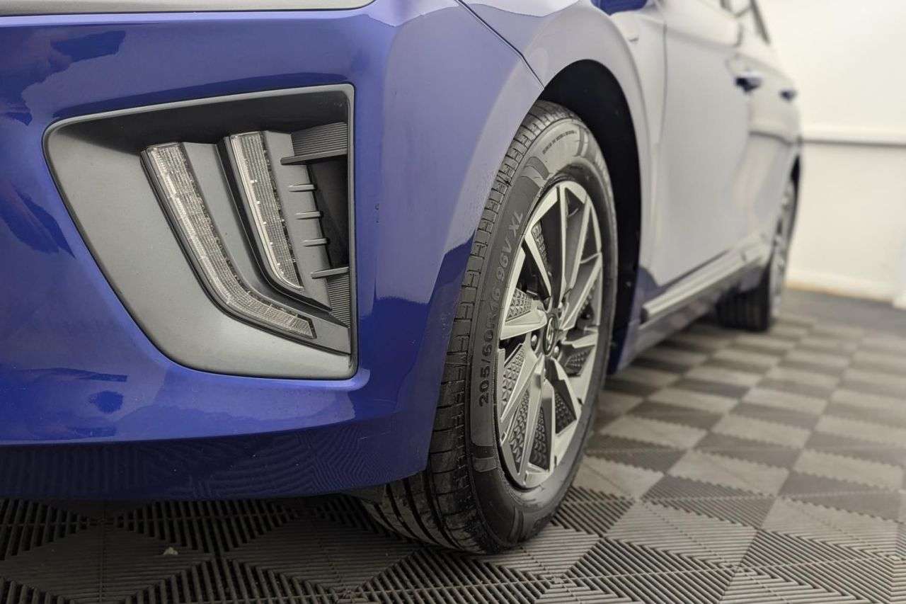 2021 HYUNDAI IONIQ 2021 HYUNDAI IONIQ