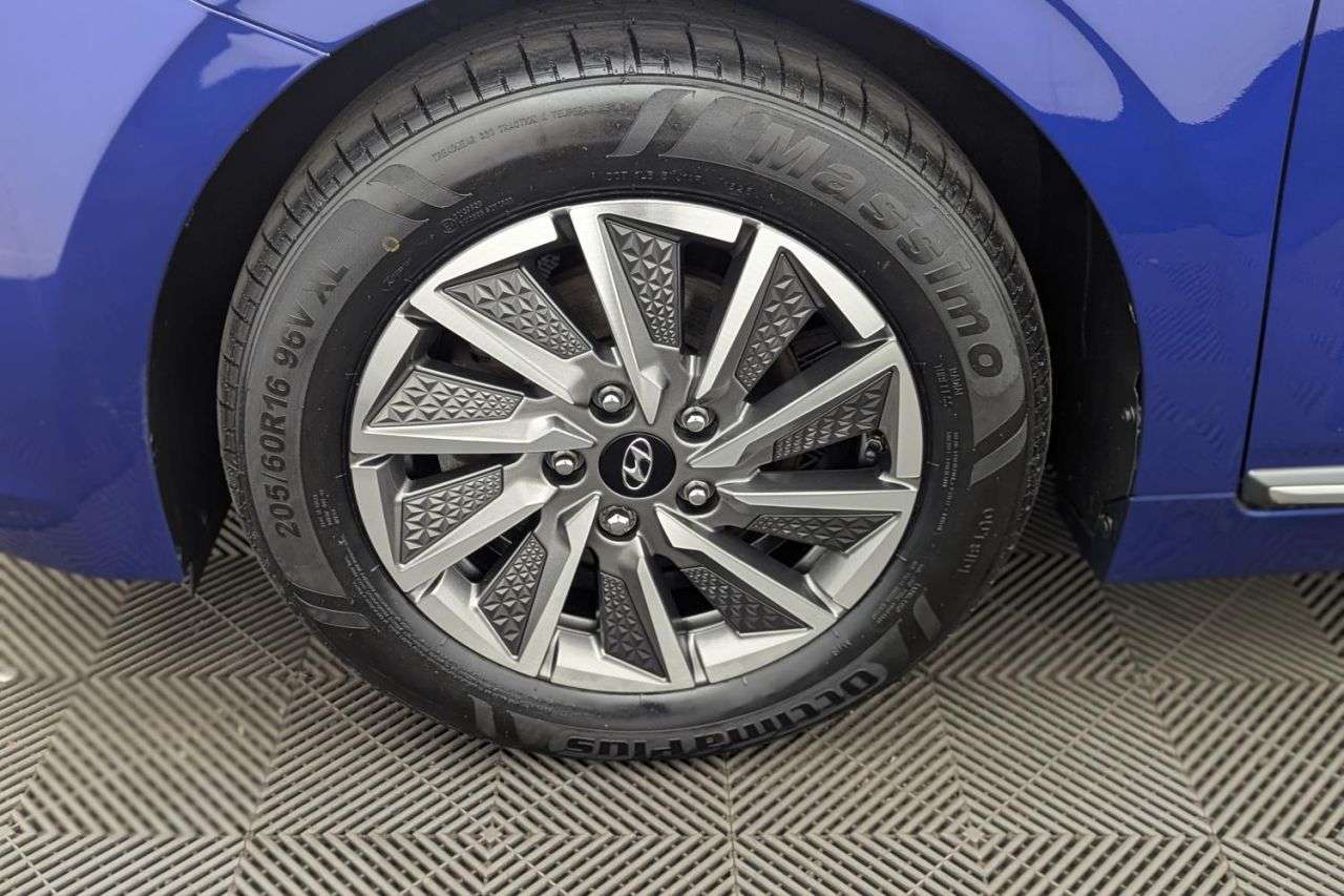 2021 HYUNDAI IONIQ 2021 HYUNDAI IONIQ