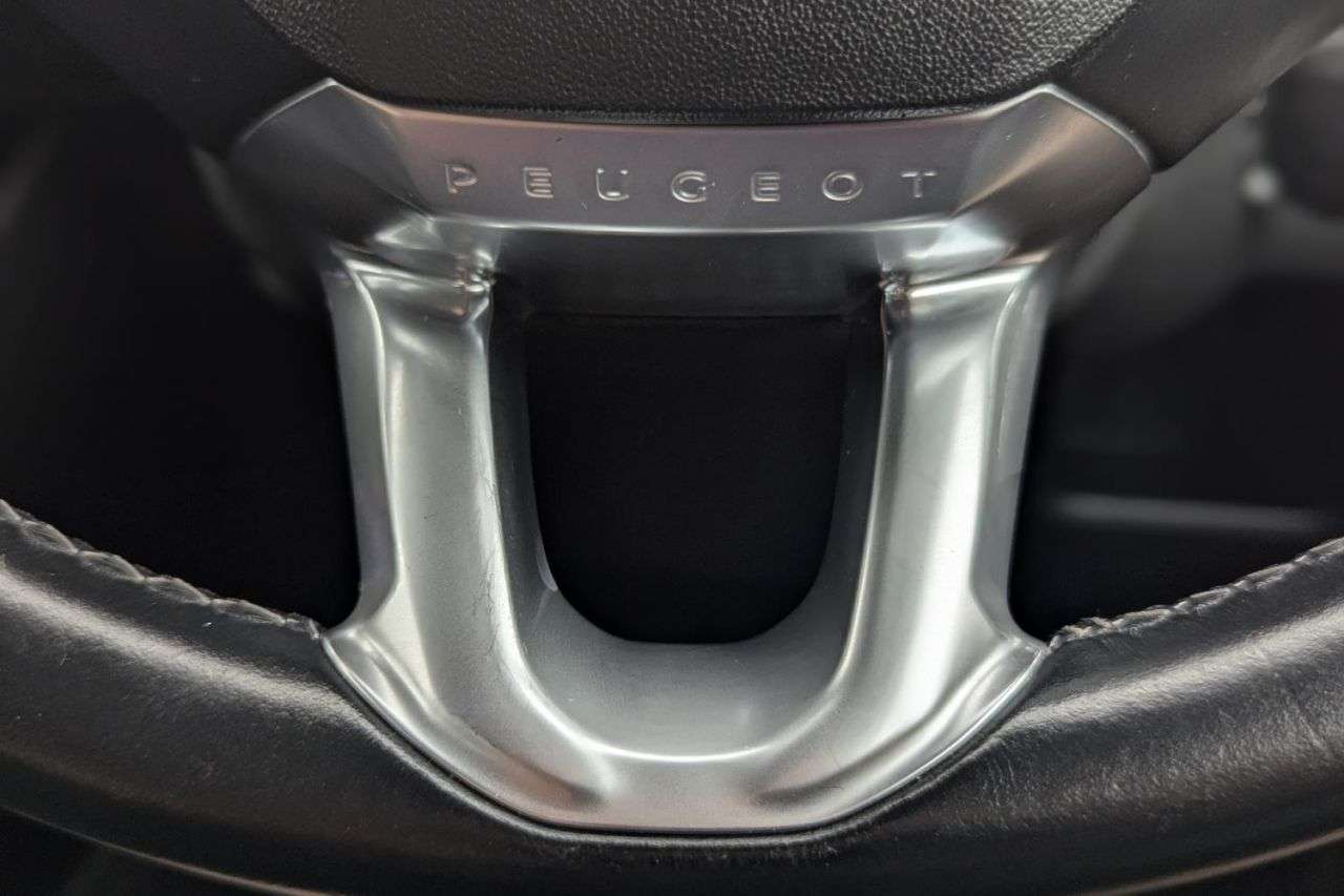 2016 PEUGEOT 2008 2016 PEUGEOT 2008