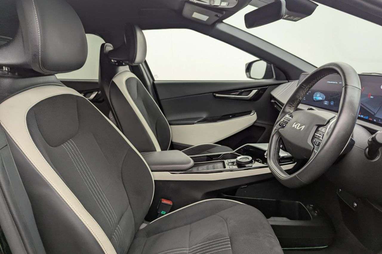 A 2023 KIA EV6 77.4kWh GT-Line Hatchback 5dr Electric Auto (225 bhp) Award Winning 5 Star A 2023 KIA EV6 77.4kWh GT-Line Hatchback 5dr Electric Auto (225 bhp) Award Winning 5 Star