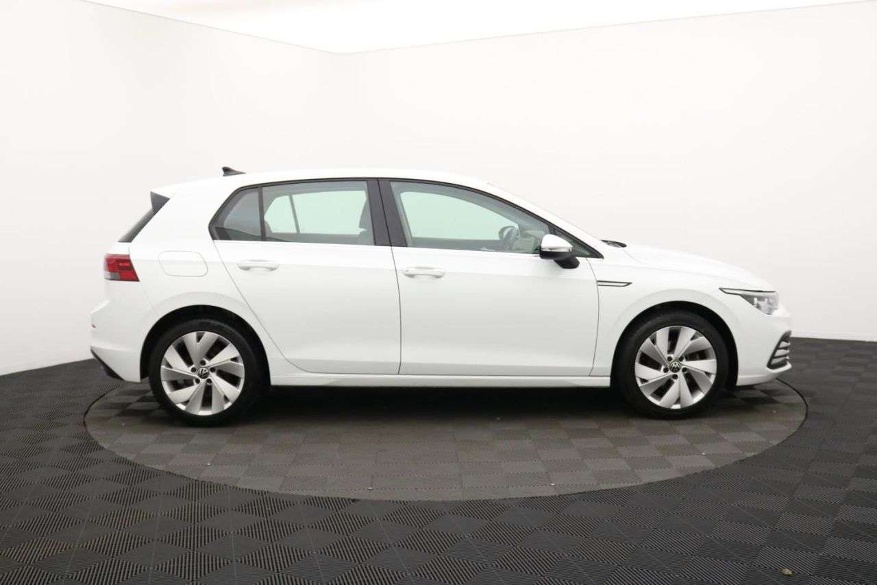 A 2021 VOLKSWAGEN GOLF 1.5 TSI Style Hatchback 5dr Petrol Manual Euro 6 (s/s) (130 ps) Award Winni A 2021 VOLKSWAGEN GOLF 1.5 TSI Style Hatchback 5dr Petrol Manual Euro 6 (s/s) (130 ps) Award Winni