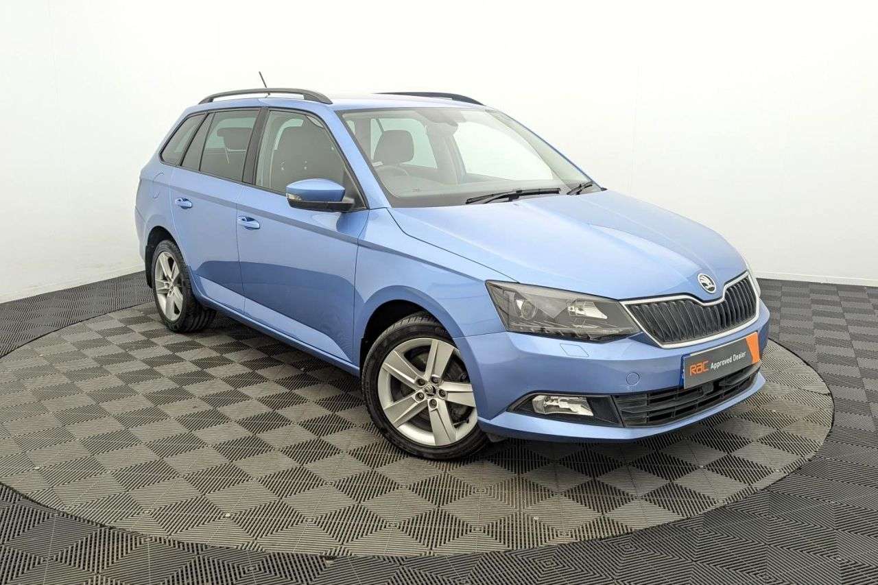A 2015 SKODA FABIA 1.2 TSI SE L Estate 5dr Petrol DSG Euro 6 (s/s) (110 ps) Award Winning 5 St A 2015 SKODA FABIA 1.2 TSI SE L Estate 5dr Petrol DSG Euro 6 (s/s) (110 ps) Award Winning 5 St