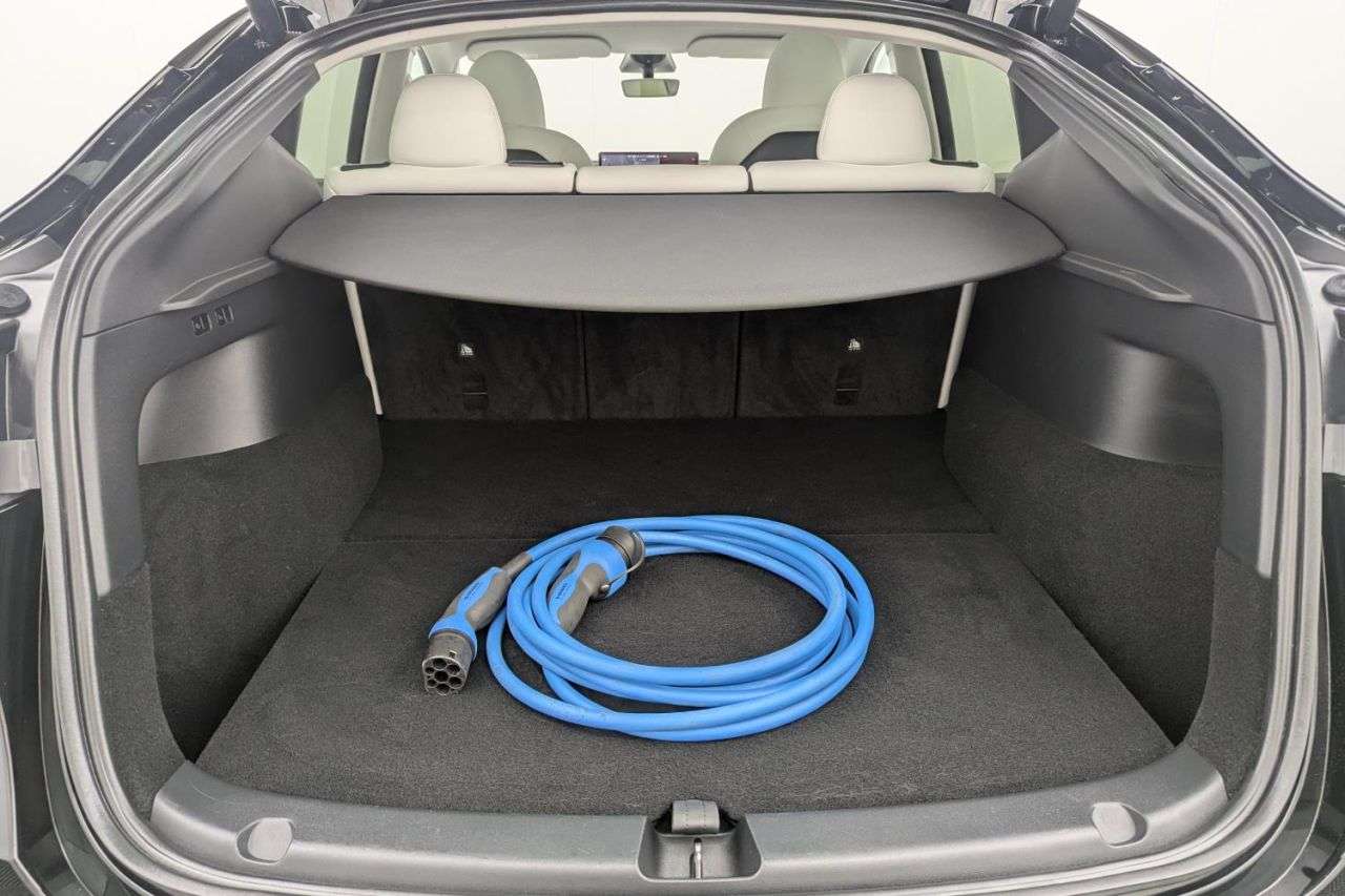 2022 TESLA MODEL Y 2022 TESLA MODEL Y