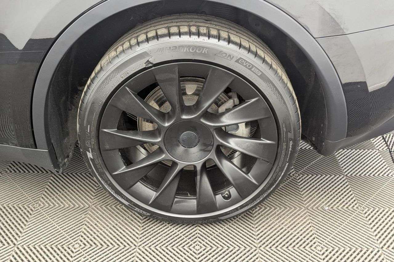 2022 TESLA MODEL Y 2022 TESLA MODEL Y
