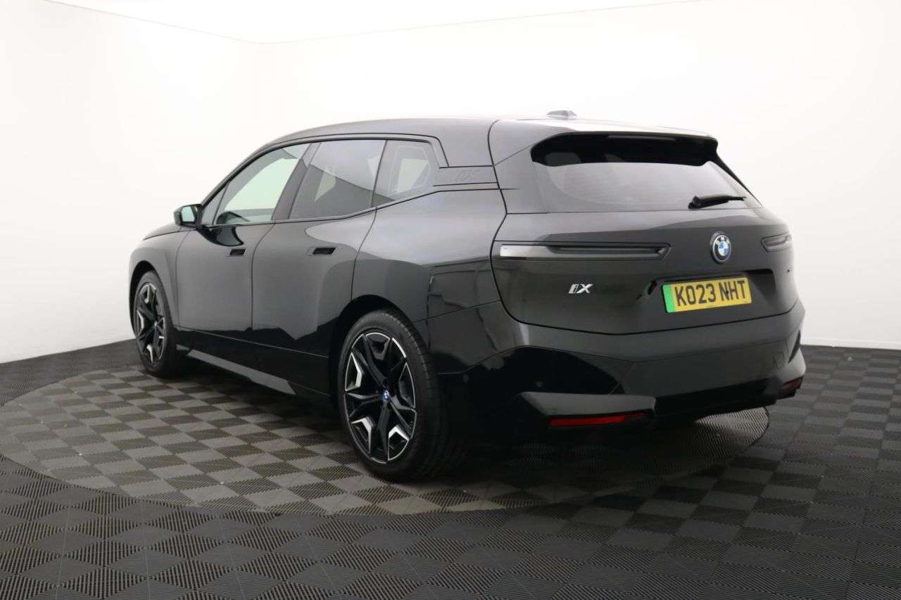2023 BMW IX 2023 BMW IX