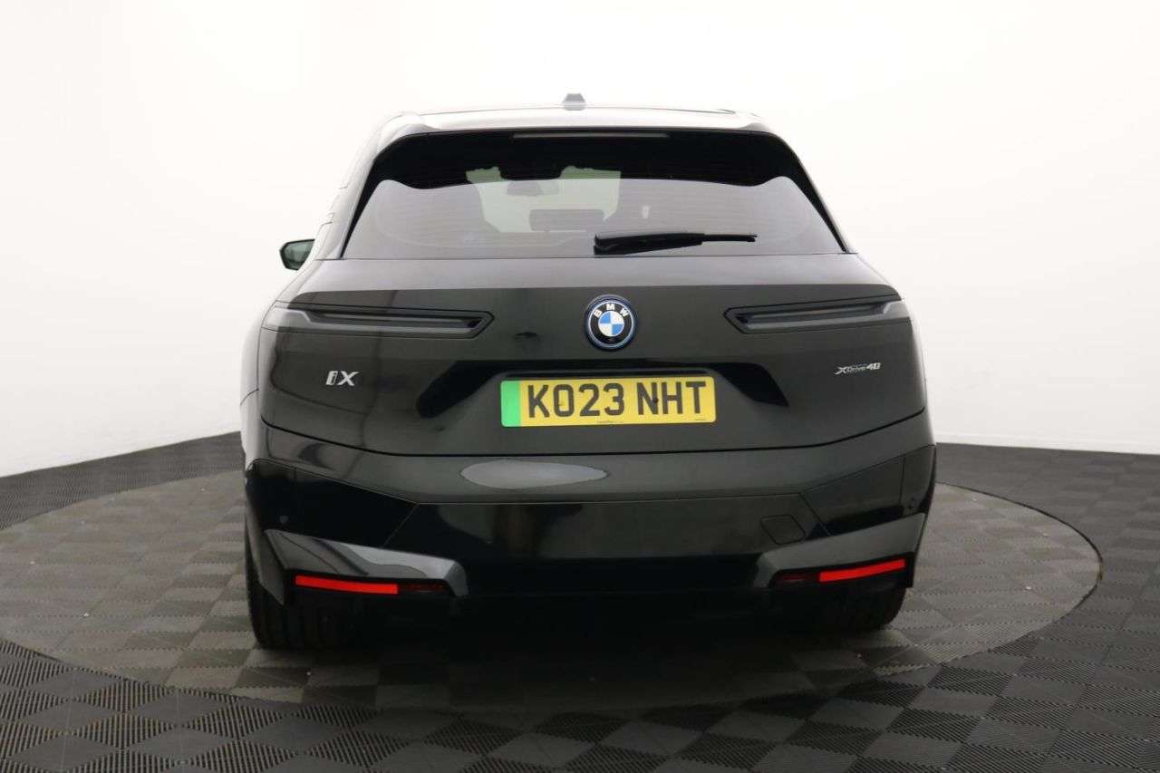 2023 BMW IX 2023 BMW IX