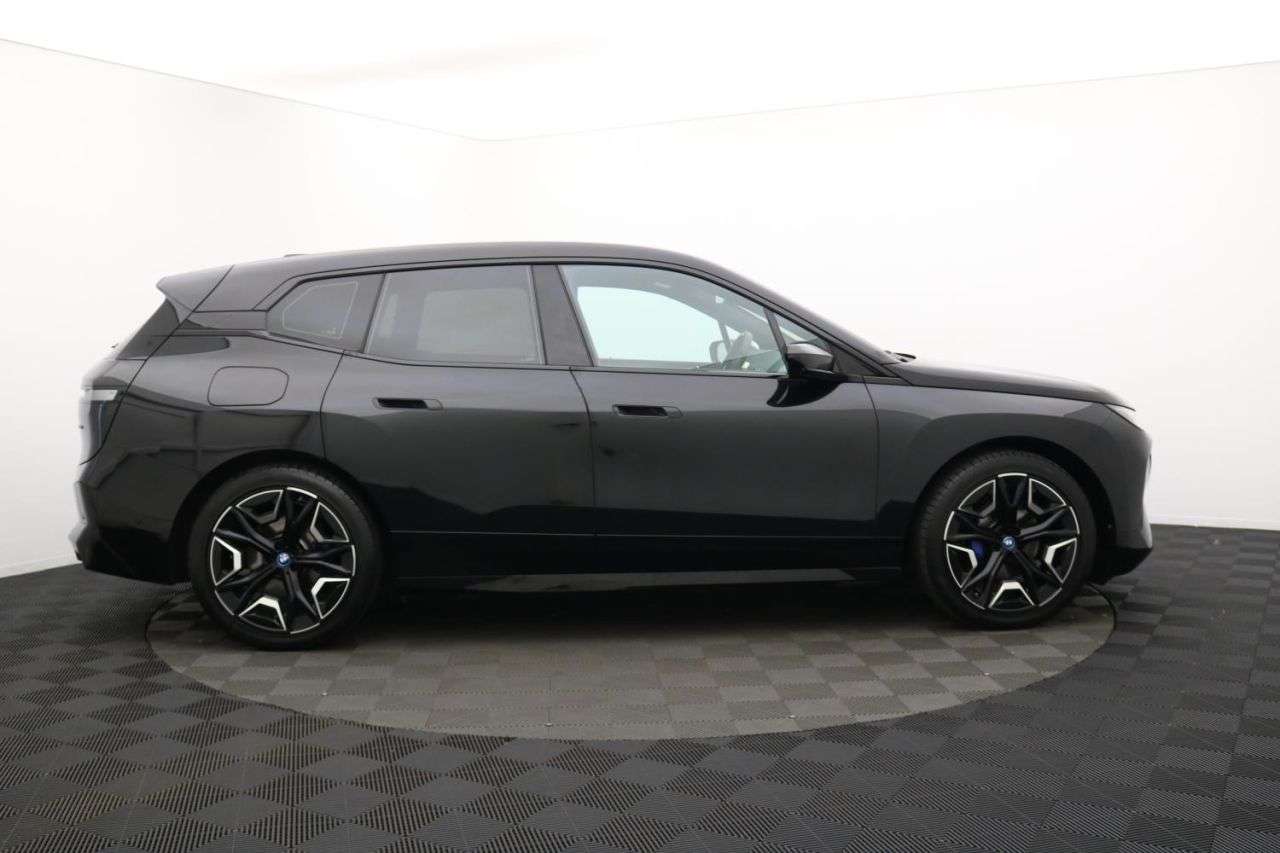 A 2023 BMW IX 40 76.6kWh M Sport SUV 5dr Electric Auto xDrive (11kW Charger) (326 ps) Awa A 2023 BMW IX 40 76.6kWh M Sport SUV 5dr Electric Auto xDrive (11kW Charger) (326 ps) Awa