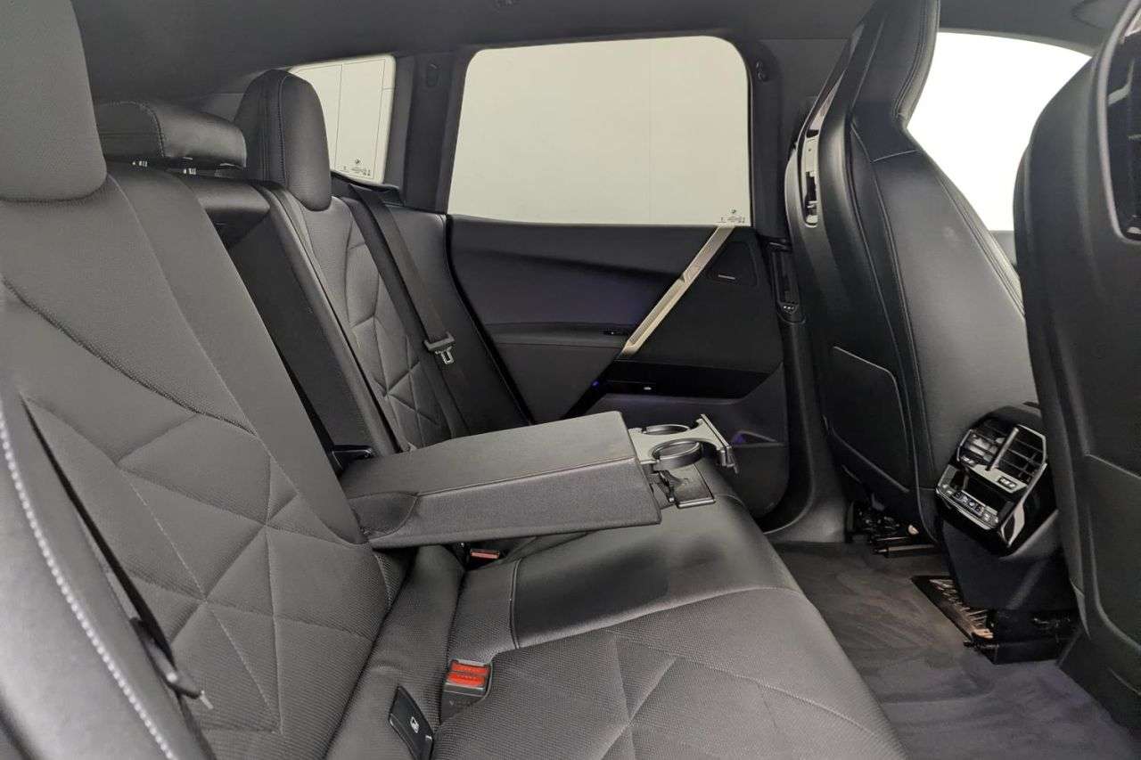 2023 BMW IX 2023 BMW IX