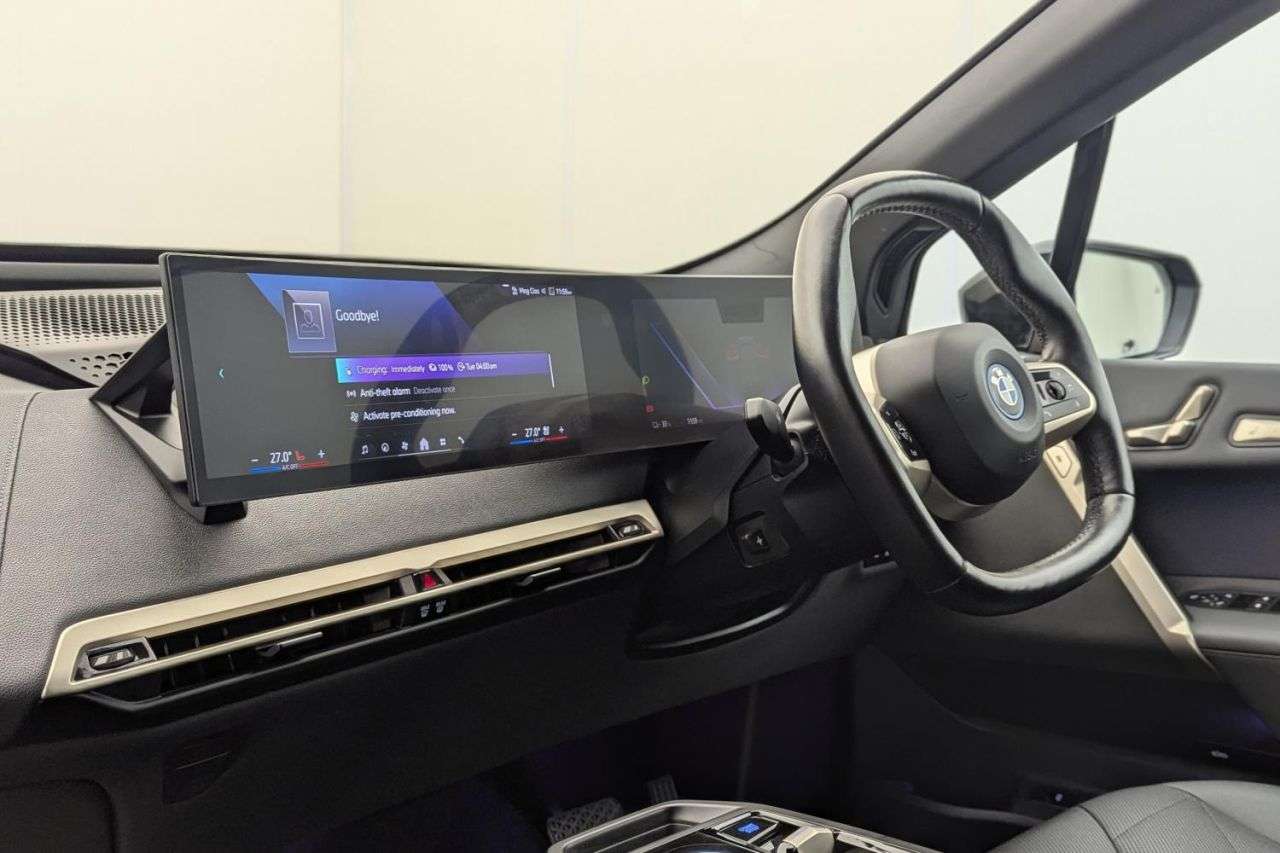 2023 BMW IX 2023 BMW IX