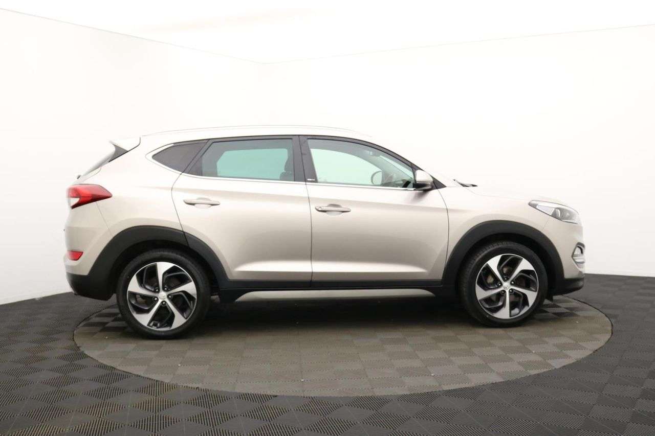 A 2017 HYUNDAI TUCSON 1.6 T-GDi Sport Edition SUV 5dr Petrol Manual Euro 6 (177 ps) Award Winning A 2017 HYUNDAI TUCSON 1.6 T-GDi Sport Edition SUV 5dr Petrol Manual Euro 6 (177 ps) Award Winning