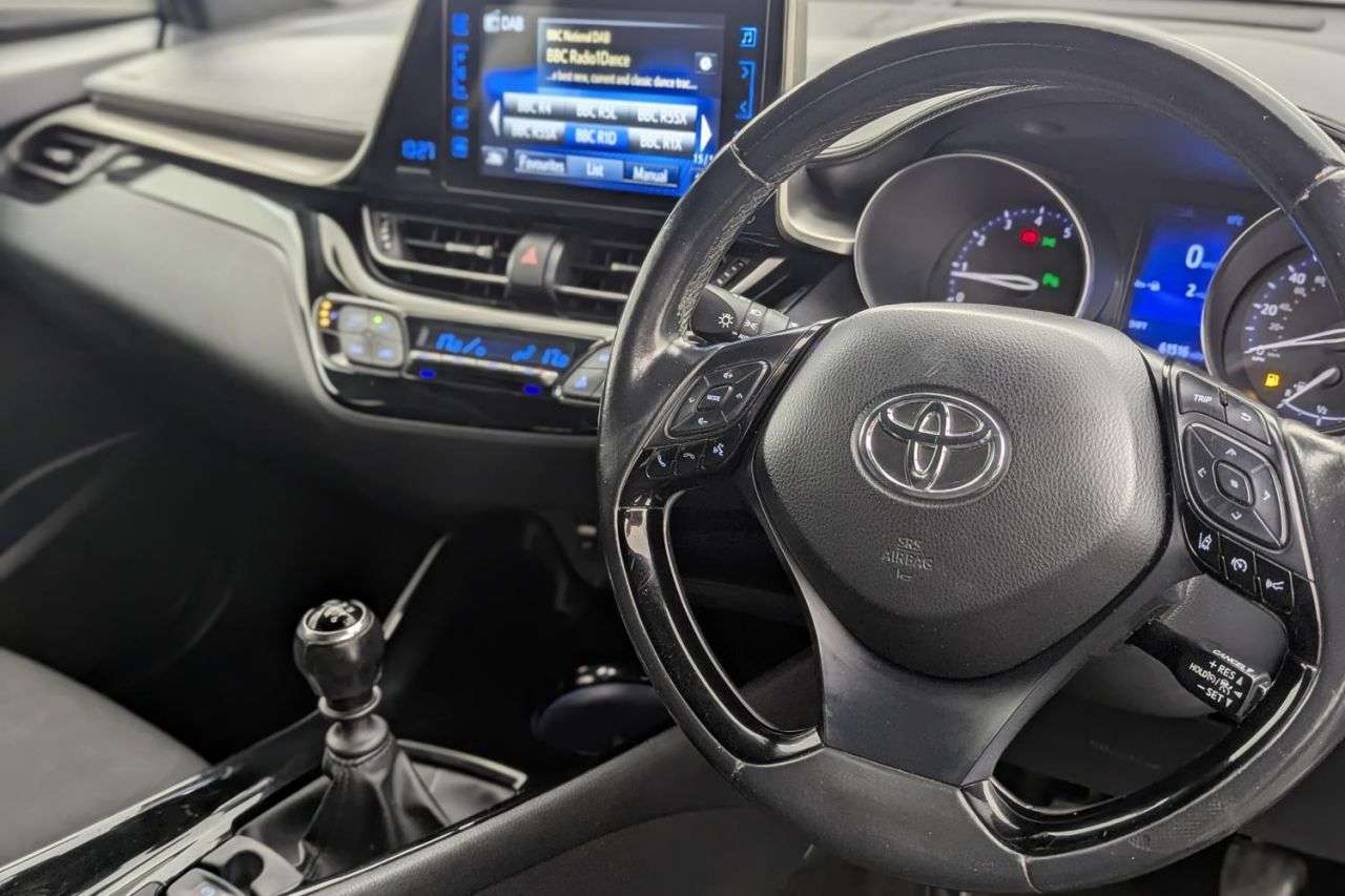 2019 TOYOTA C-HR 2019 TOYOTA C-HR