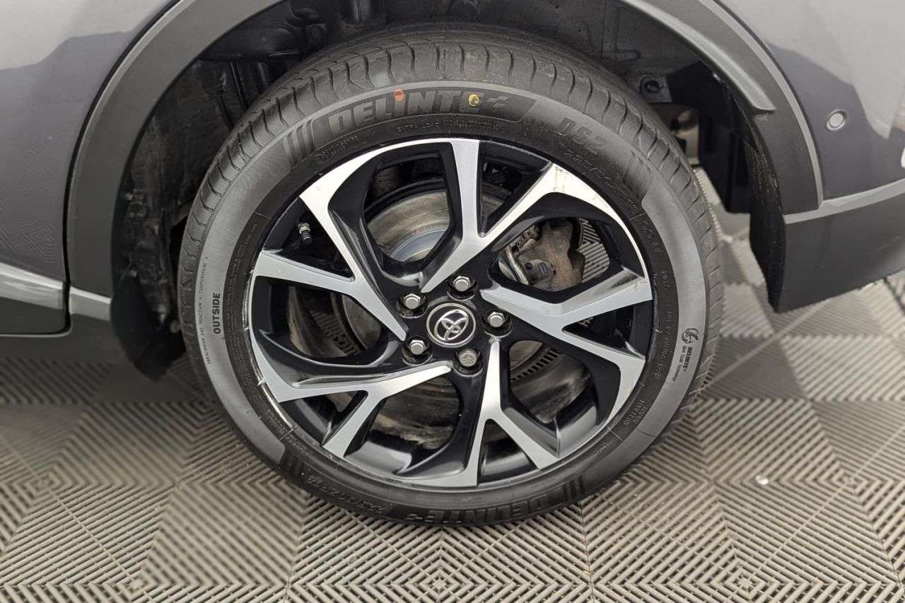 2019 TOYOTA C-HR 2019 TOYOTA C-HR