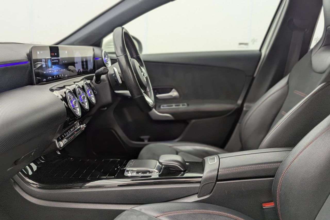 2018 MERCEDES-BENZ A CLASS 2018 MERCEDES-BENZ A CLASS