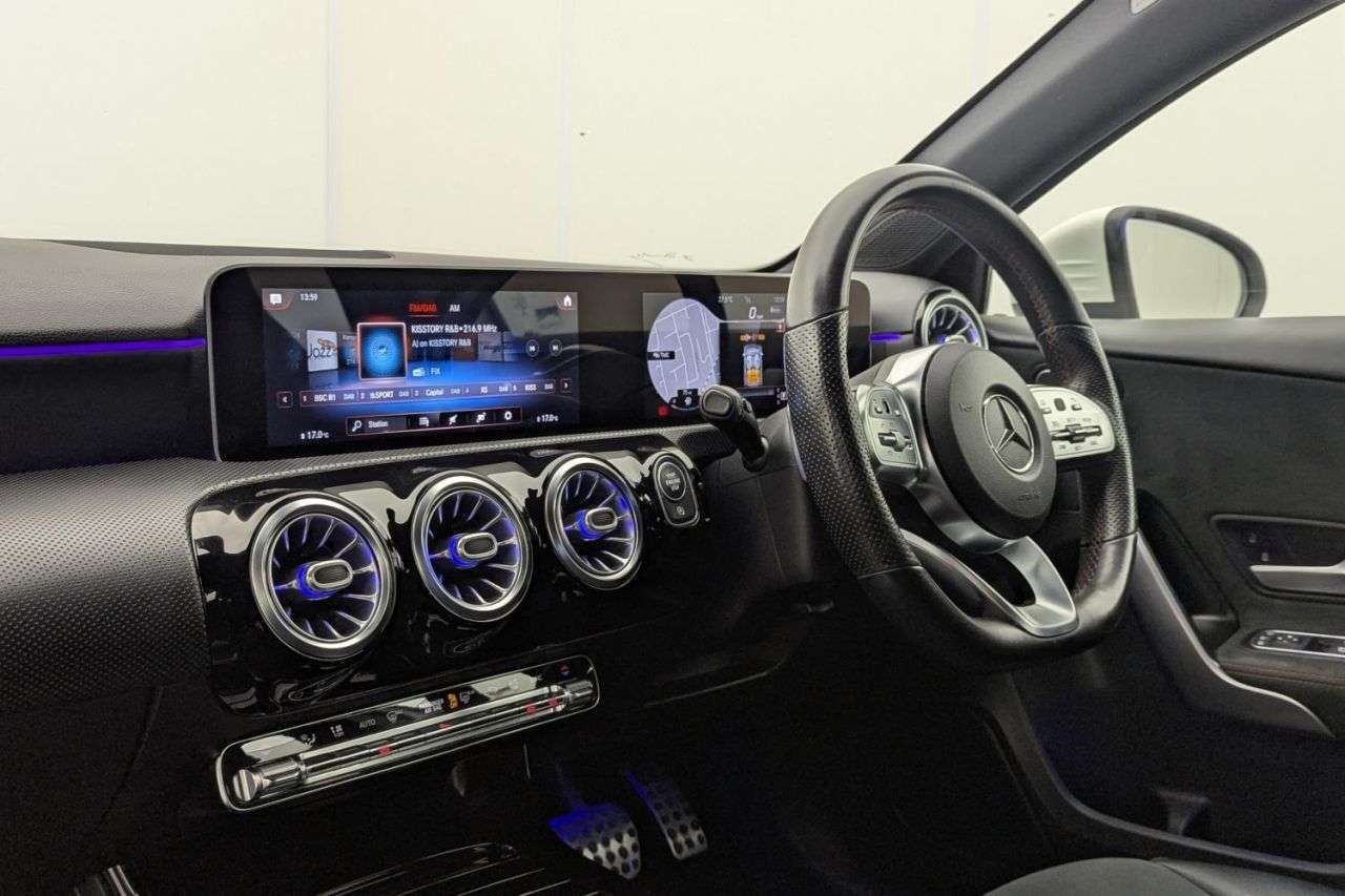 2018 MERCEDES-BENZ A CLASS 2018 MERCEDES-BENZ A CLASS
