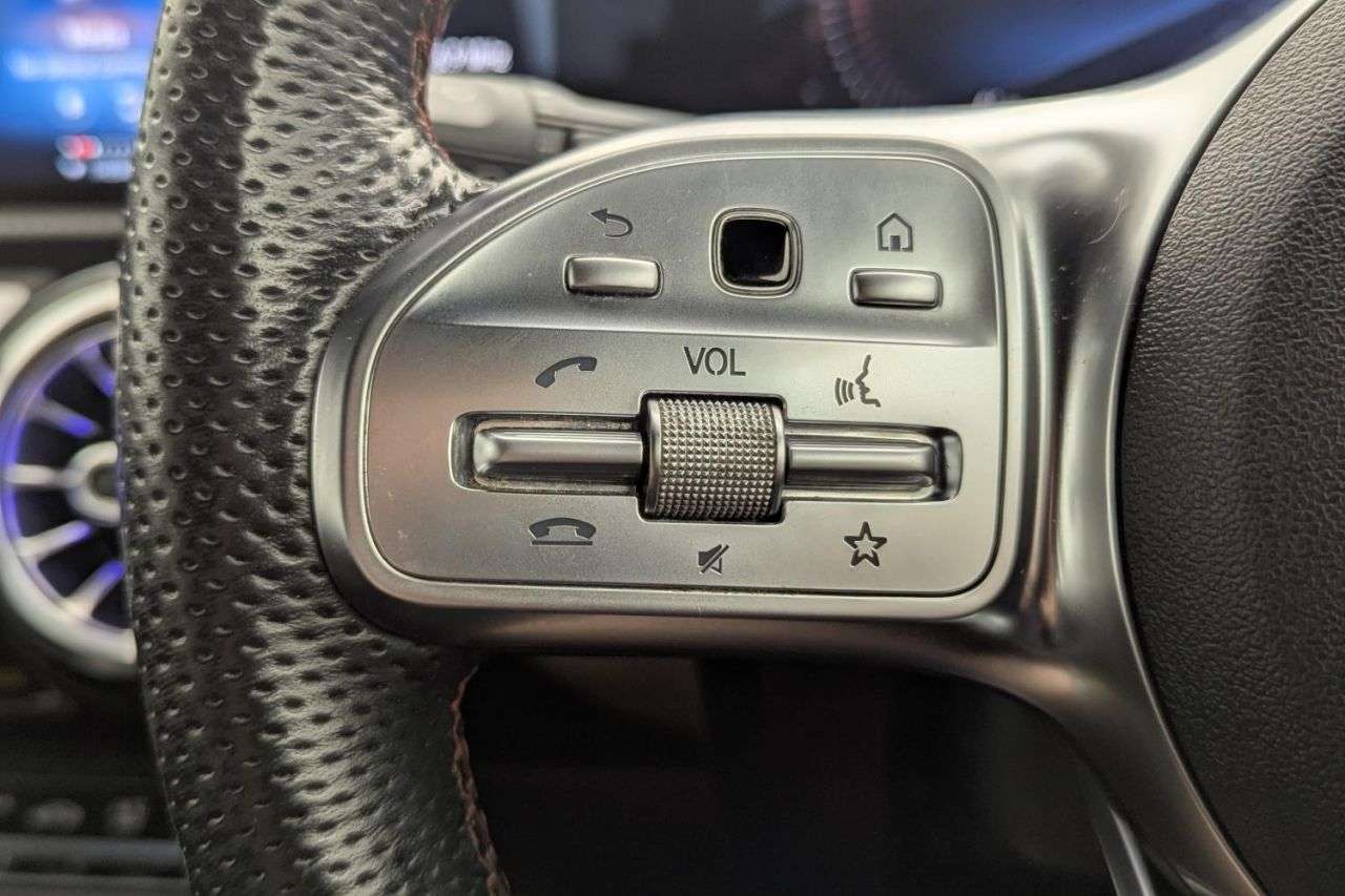 2018 MERCEDES-BENZ A CLASS 2018 MERCEDES-BENZ A CLASS