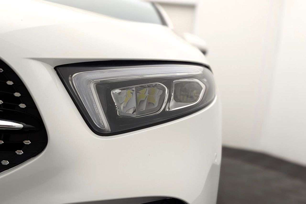 2018 MERCEDES-BENZ A CLASS 2018 MERCEDES-BENZ A CLASS