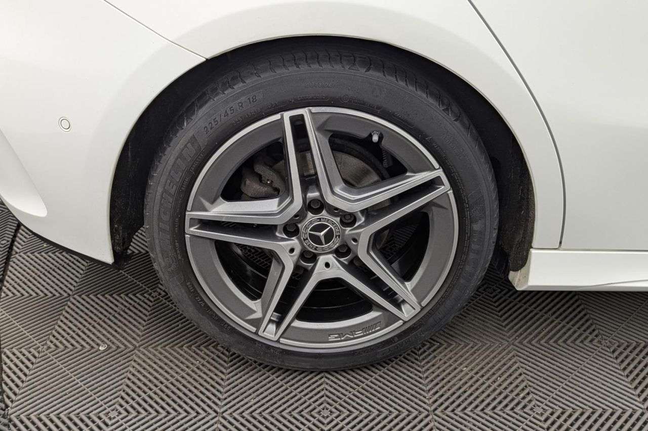 2018 MERCEDES-BENZ A CLASS 2018 MERCEDES-BENZ A CLASS