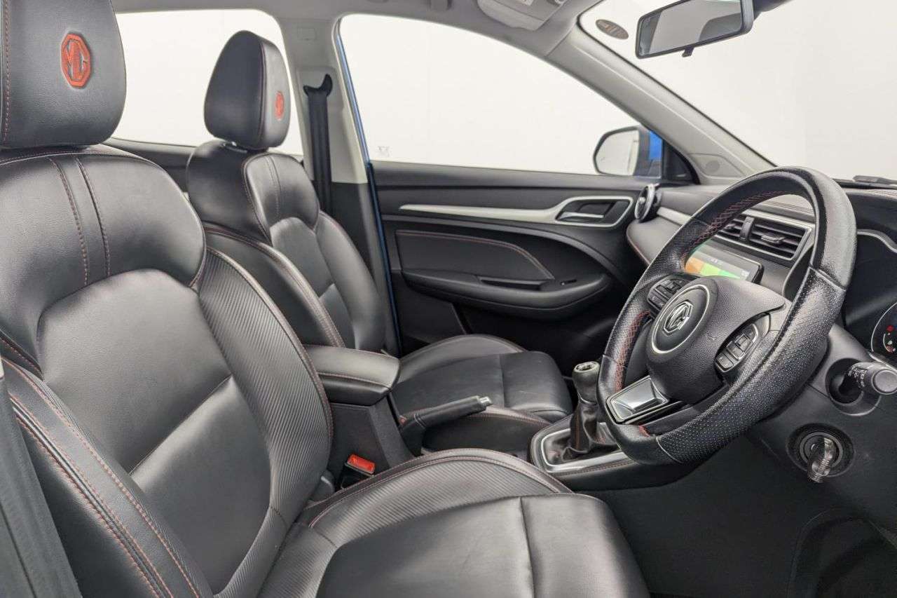 A 2021 MG MG ZS 1.5 VTi-TECH Exclusive SUV 5dr Petrol Manual Euro 6 (s/s) (106 ps) Award Wi A 2021 MG MG ZS 1.5 VTi-TECH Exclusive SUV 5dr Petrol Manual Euro 6 (s/s) (106 ps) Award Wi