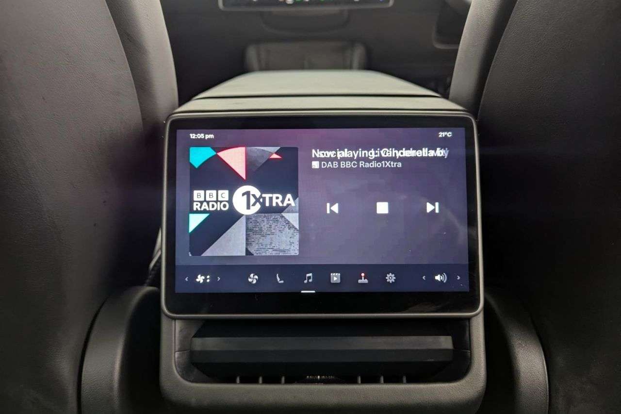 2024 TESLA MODEL 3 2024 TESLA MODEL 3