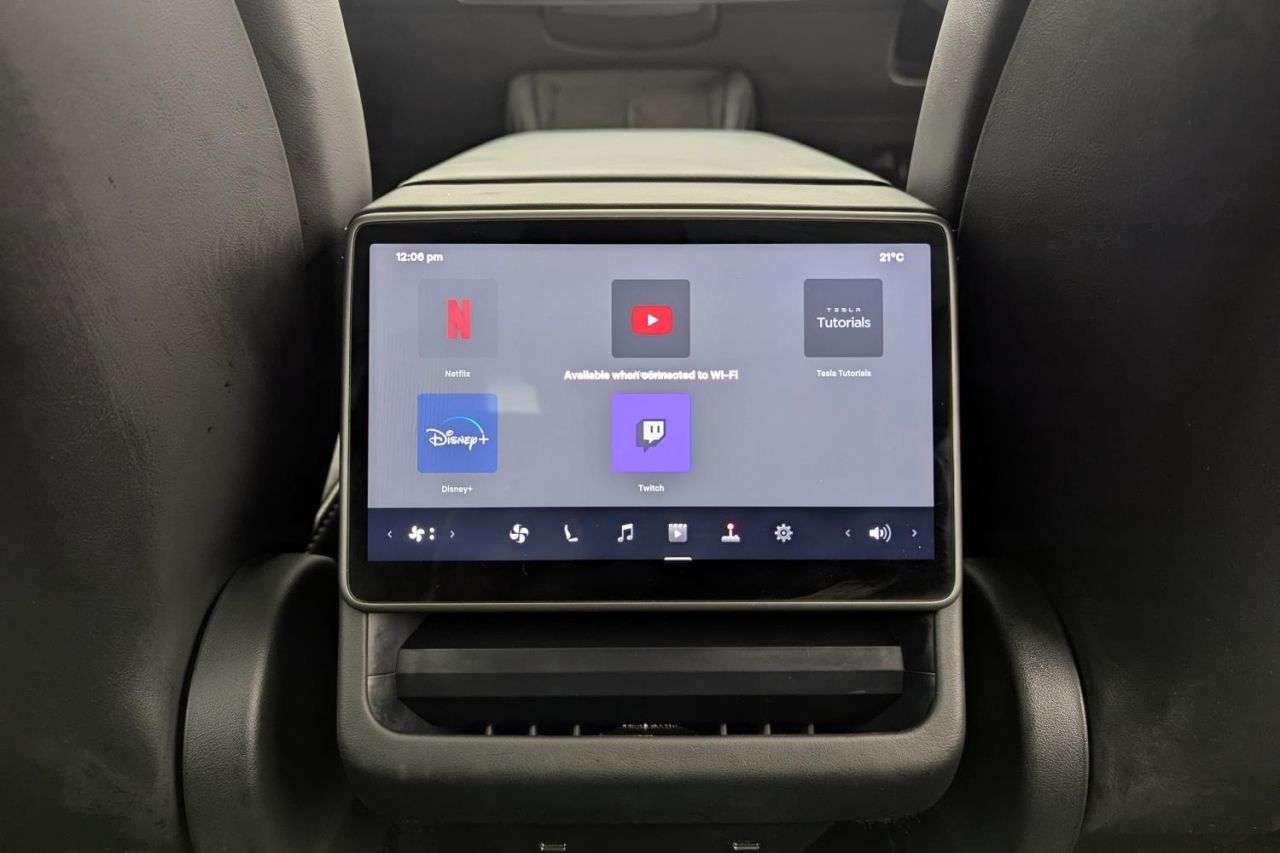 2024 TESLA MODEL 3 2024 TESLA MODEL 3