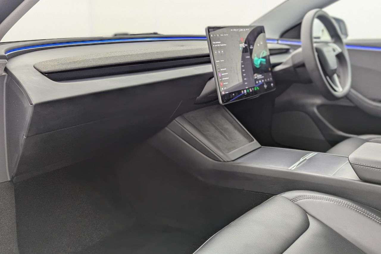 2024 TESLA MODEL 3 2024 TESLA MODEL 3